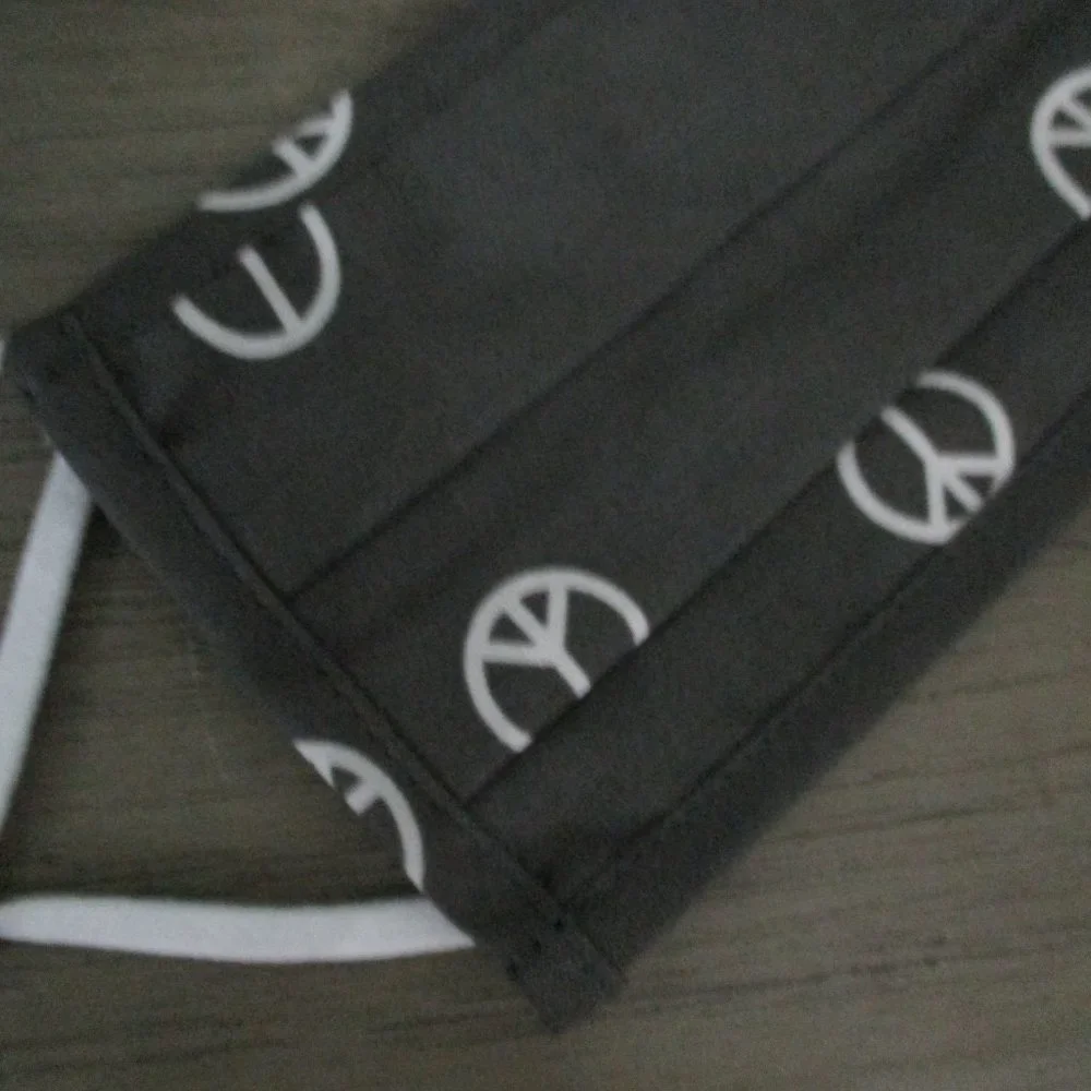 Kids Cotton Face Mask (NWOT)